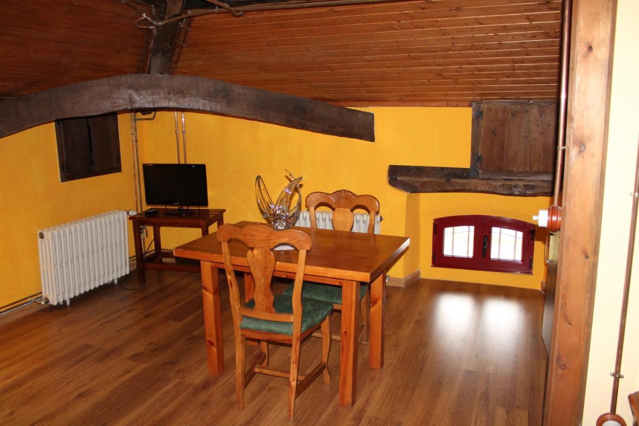 Appartement Casa Josefita à Villamayor  Extérieur photo